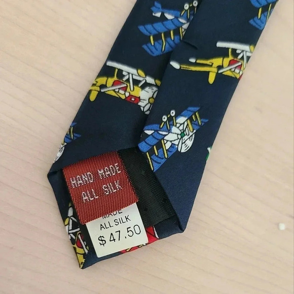 🛩️MUSEUM ARTIFACTS Planes Tie - Picture 4 of 7